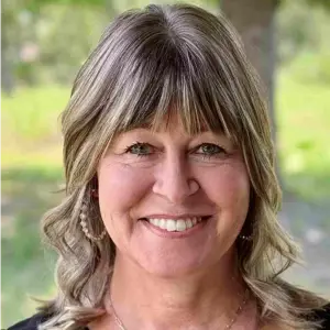 Karen Saunier